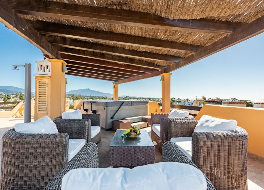Resale - Apartment - Penthouse - Estepona - Costalita