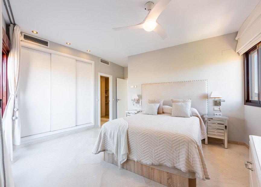 Resale - Apartment - Penthouse - Estepona - Costalita