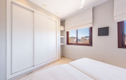 Resale - Apartment - Penthouse - Estepona - Costalita