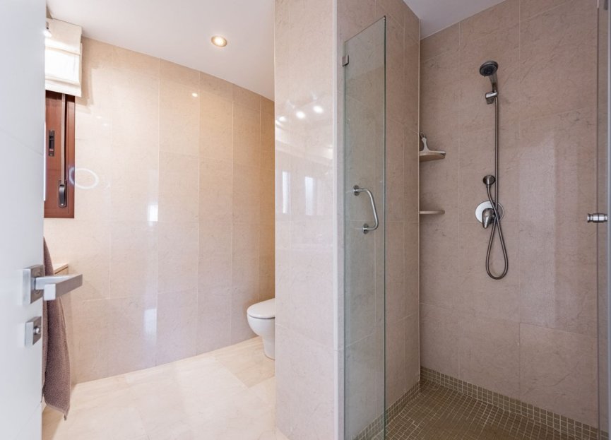 Resale - Apartment - Penthouse - Estepona - Costalita