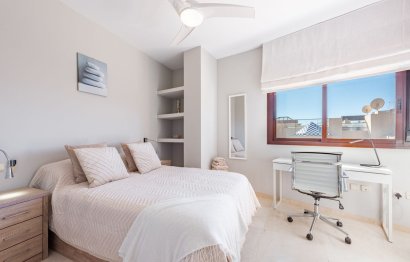 Resale - Apartment - Penthouse - Estepona - Costalita