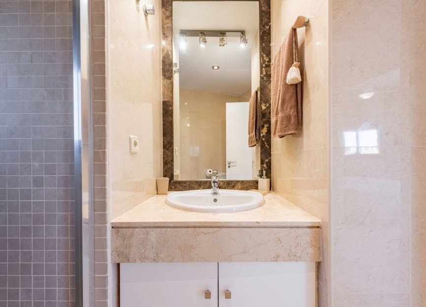 Resale - Apartment - Penthouse - Estepona - Costalita