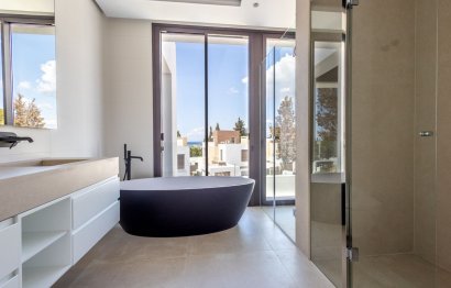 Resale - House - Detached Villa - Marbella - The Golden Mile