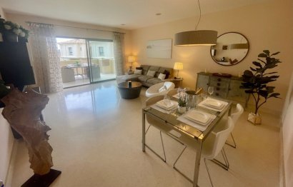 Resale - Apartment - Middle Floor Apartment - Benahavís - Benahavís Centro