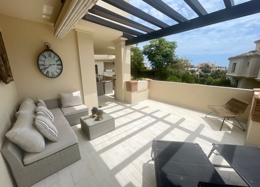 Resale - Apartment - Middle Floor Apartment - Benahavís - Benahavís Centro