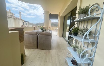 Resale - Apartment - Middle Floor Apartment - Benahavís - Benahavís Centro