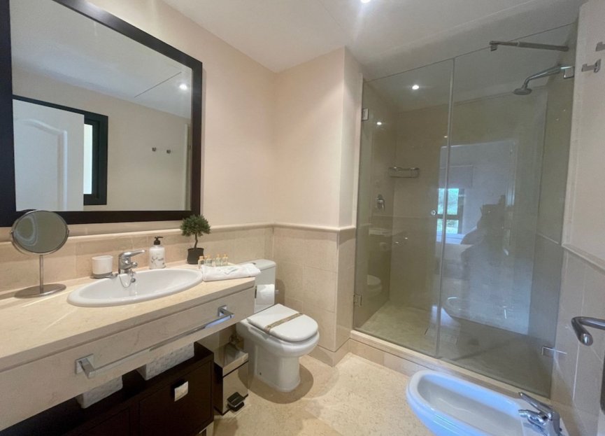 Resale - Apartment - Middle Floor Apartment - Benahavís - Benahavís Centro