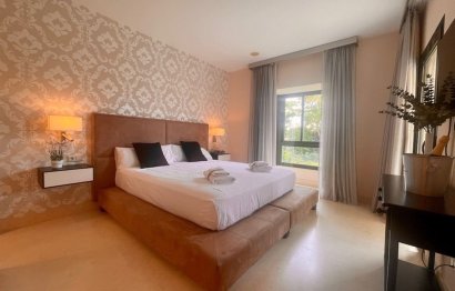 Resale - Apartment - Middle Floor Apartment - Benahavís - Benahavís Centro