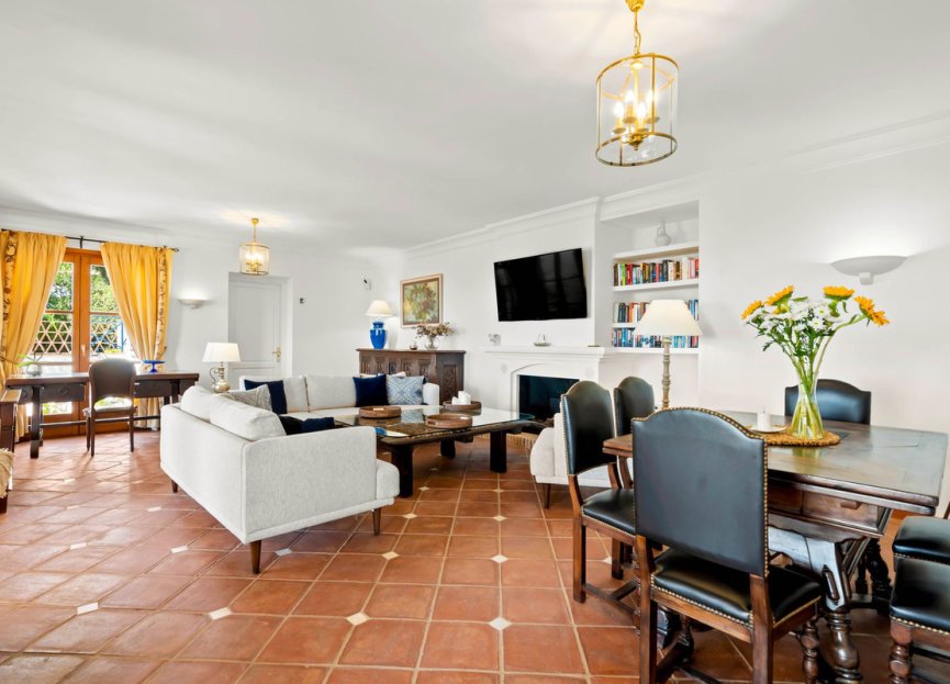 Reventa - House - Detached Villa - Benahavís - Benahavís Centro