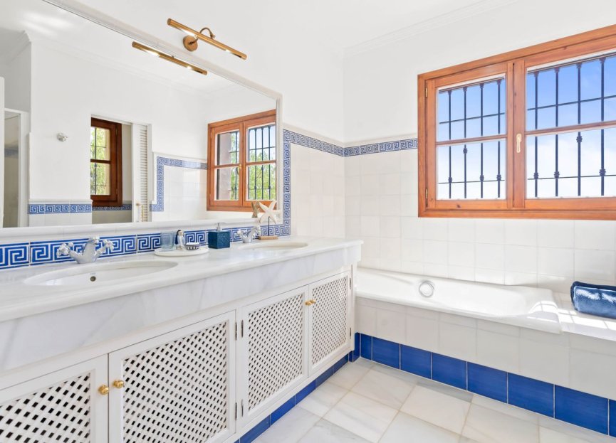 Reventa - House - Detached Villa - Benahavís - Benahavís Centro