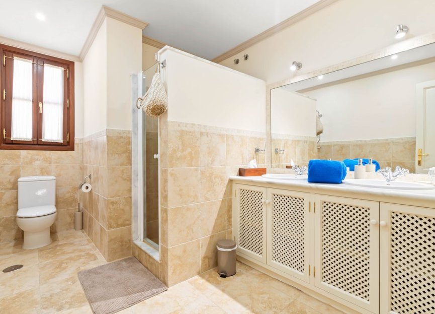 Reventa - House - Detached Villa - Benahavís - Benahavís Centro