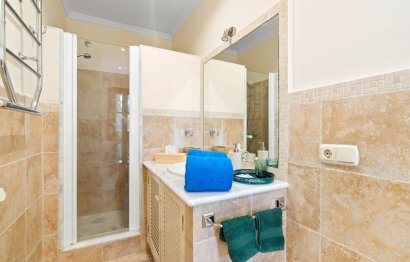 Reventa - House - Detached Villa - Benahavís - Benahavís Centro