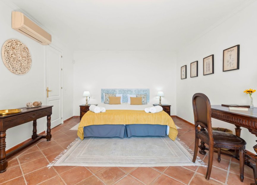 Reventa - House - Detached Villa - Benahavís - Benahavís Centro