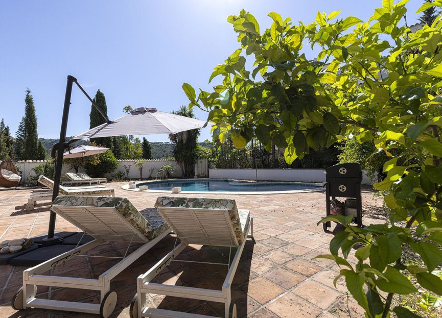 Resale - House - Detached Villa - Benahavís - Benahavís Centro