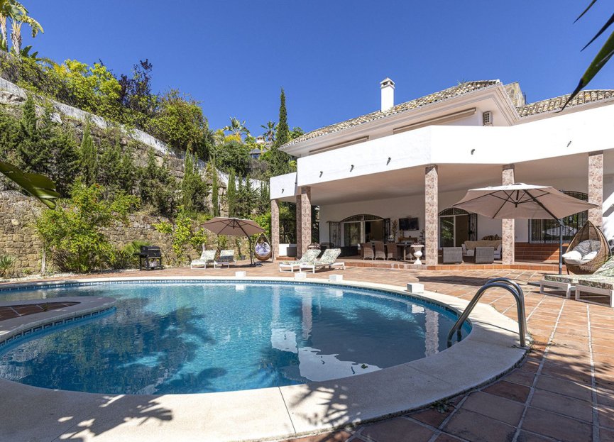 Resale - House - Detached Villa - Benahavís - Benahavís Centro