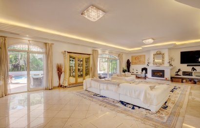 Resale - House - Detached Villa - Benahavís - Benahavís Centro