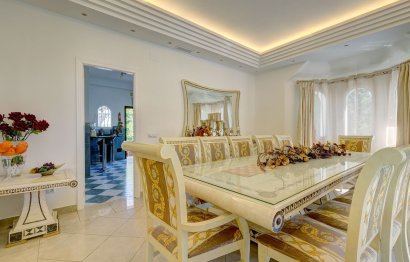 Resale - House - Detached Villa - Benahavís - Benahavís Centro