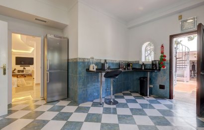 Resale - House - Detached Villa - Benahavís - Benahavís Centro