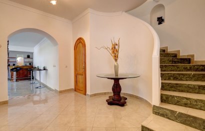 Resale - House - Detached Villa - Benahavís - Benahavís Centro