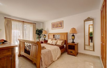 Resale - House - Detached Villa - Benahavís - Benahavís Centro