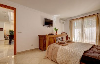 Resale - House - Detached Villa - Benahavís - Benahavís Centro