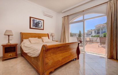 Resale - House - Detached Villa - Benahavís - Benahavís Centro