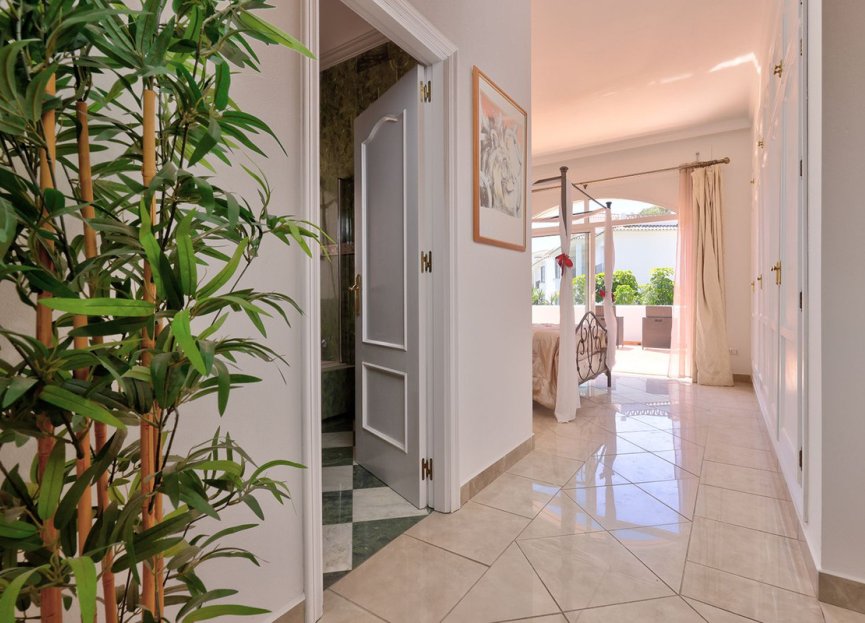 Resale - House - Detached Villa - Benahavís - Benahavís Centro