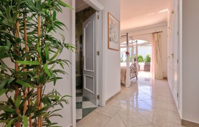 Resale - House - Detached Villa - Benahavís - Benahavís Centro