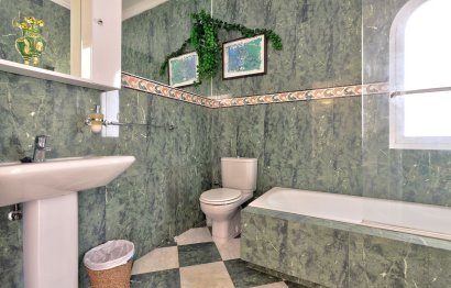 Resale - House - Detached Villa - Benahavís - Benahavís Centro