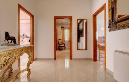 Resale - House - Detached Villa - Benahavís - Benahavís Centro