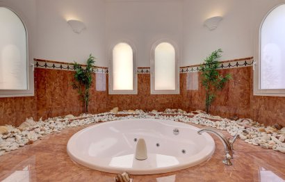 Resale - House - Detached Villa - Benahavís - Benahavís Centro