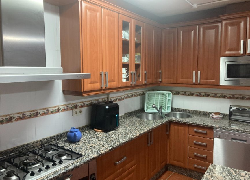 Resale - House - Detached Villa - Estepona - Selwo