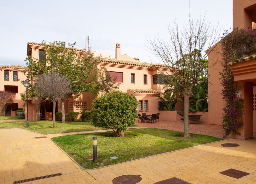 Resale - Ground floor apartment - Marbella - La Mairena