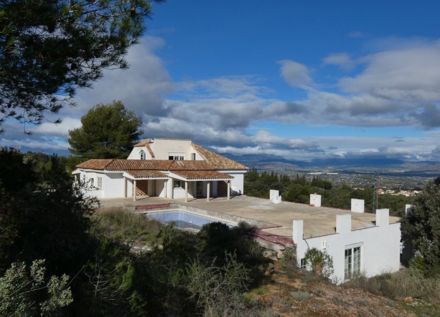 Resale - House - Detached Villa - Alhaurín el Grande - Alhaurín el Grande Centro