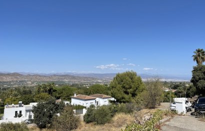 Resale - House - Detached Villa - Alhaurín el Grande - Alhaurín el Grande Centro