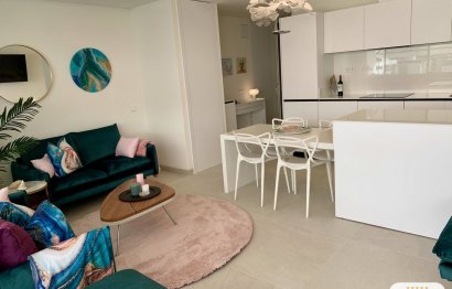 Resale - Apartment - Top Floor Apartment - Estepona - Estepona Centro