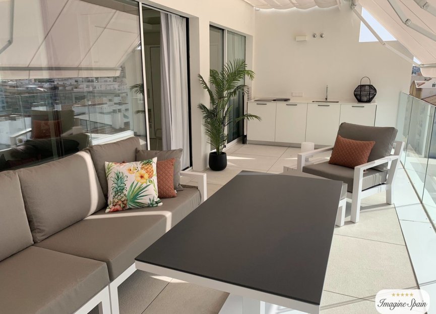 Resale - Apartment - Top Floor Apartment - Estepona - Estepona Centro