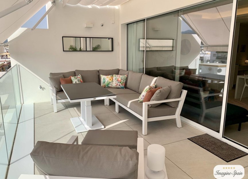 Resale - Apartment - Top Floor Apartment - Estepona - Estepona Centro