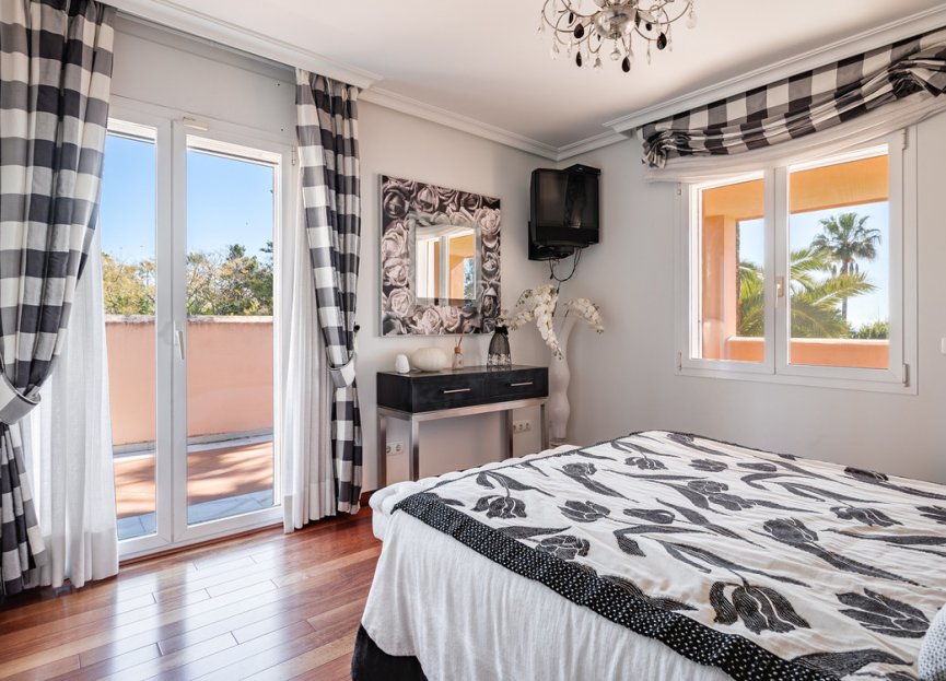 Resale - House - Detached Villa - Estepona - New Golden Mile