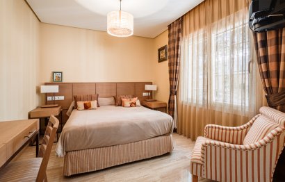 Resale - House - Detached Villa - Estepona - New Golden Mile