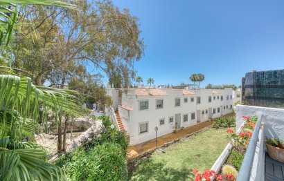Resale - House - Townhouse - Marbella - Nueva Andalucia