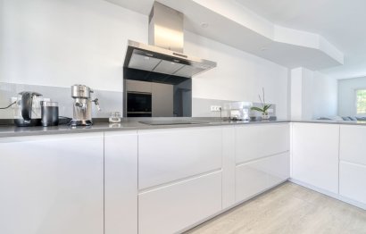 Resale - House - Townhouse - Marbella - Nueva Andalucia