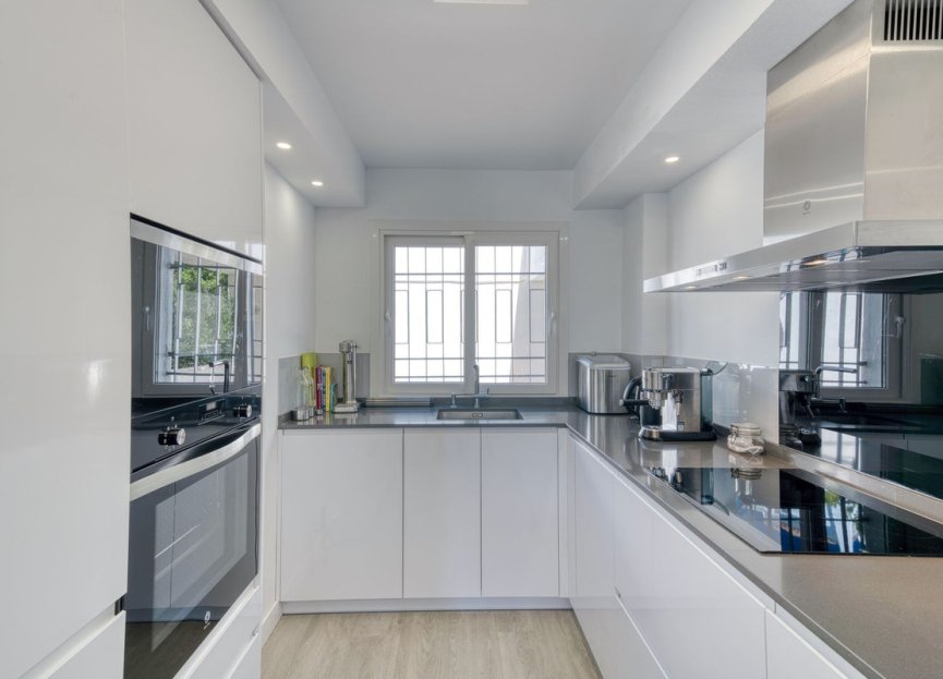 Resale - House - Townhouse - Marbella - Nueva Andalucia