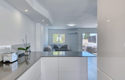 Resale - House - Townhouse - Marbella - Nueva Andalucia