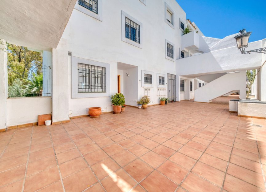 Resale - House - Townhouse - Marbella - Nueva Andalucia