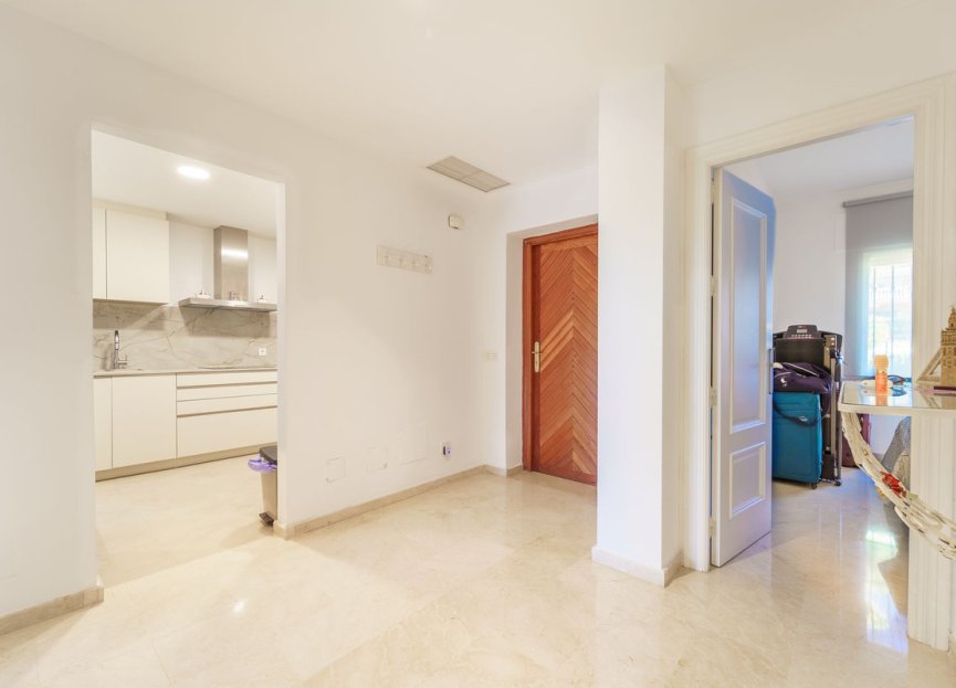 Resale - Ground floor apartment - Estepona - New Golden Mile