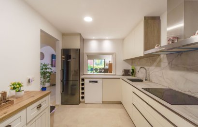 Resale - Ground floor apartment - Estepona - New Golden Mile