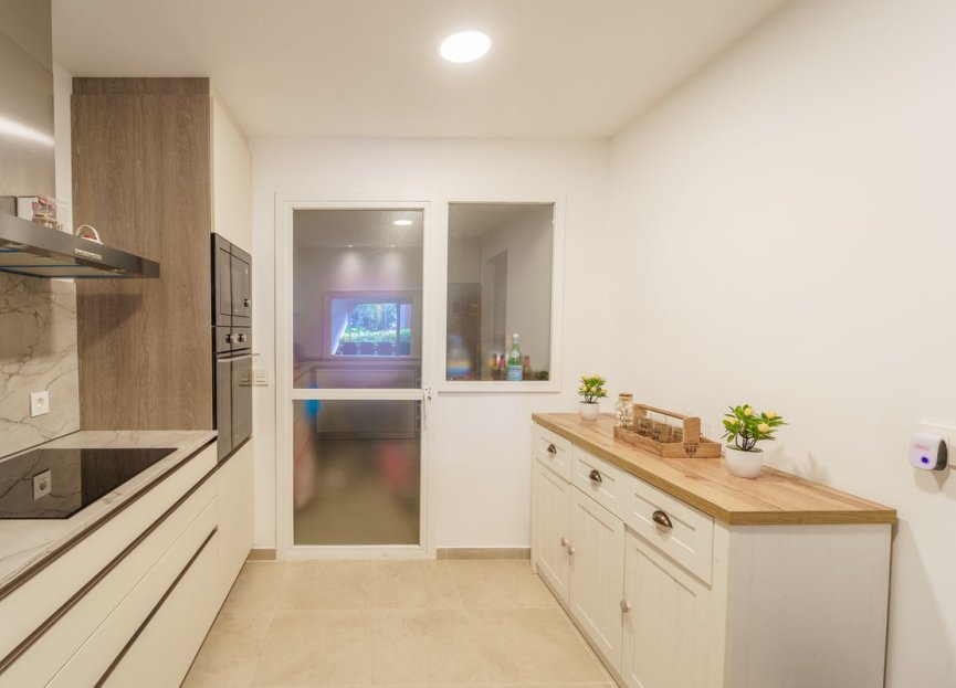 Resale - Ground floor apartment - Estepona - New Golden Mile