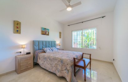 Resale - Ground floor apartment - Estepona - New Golden Mile