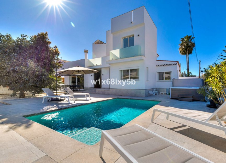 Resale - House - Detached Villa - Marbella - San Pedro De Alcantara